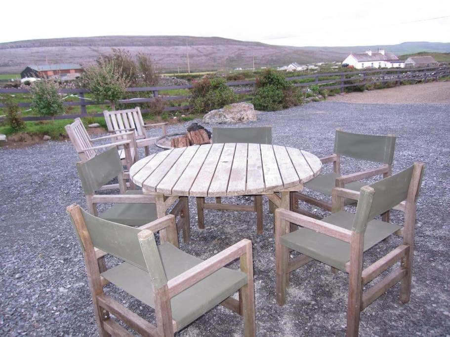 Into The Burren Hotel Murroogh Exterior foto