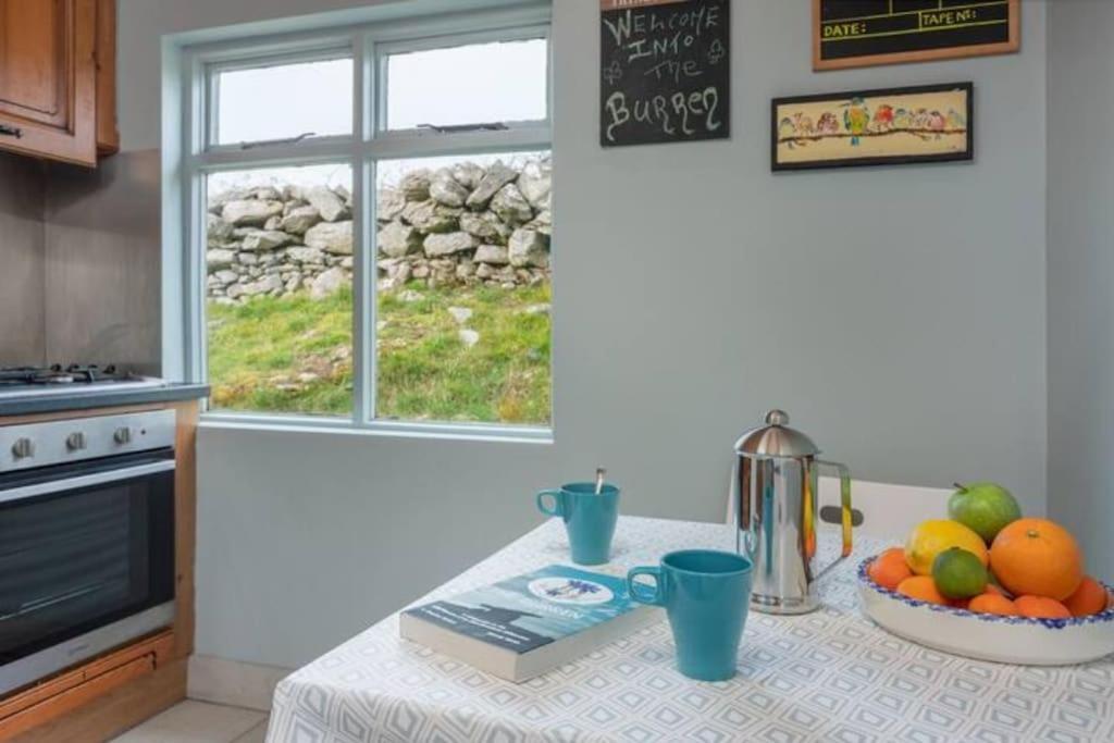 Into The Burren Hotel Murroogh Exterior foto